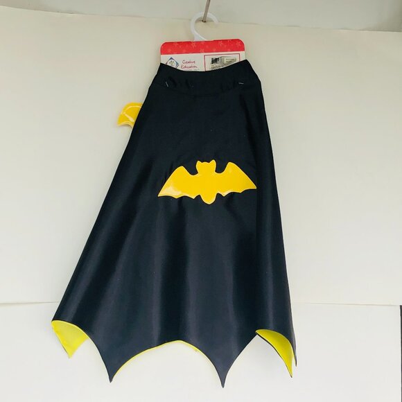 New w/Tag-Great Pretenders Batman Costume Set w/ Cape, Mask, Wristbands Size 3-4 - Picture 3 of 16